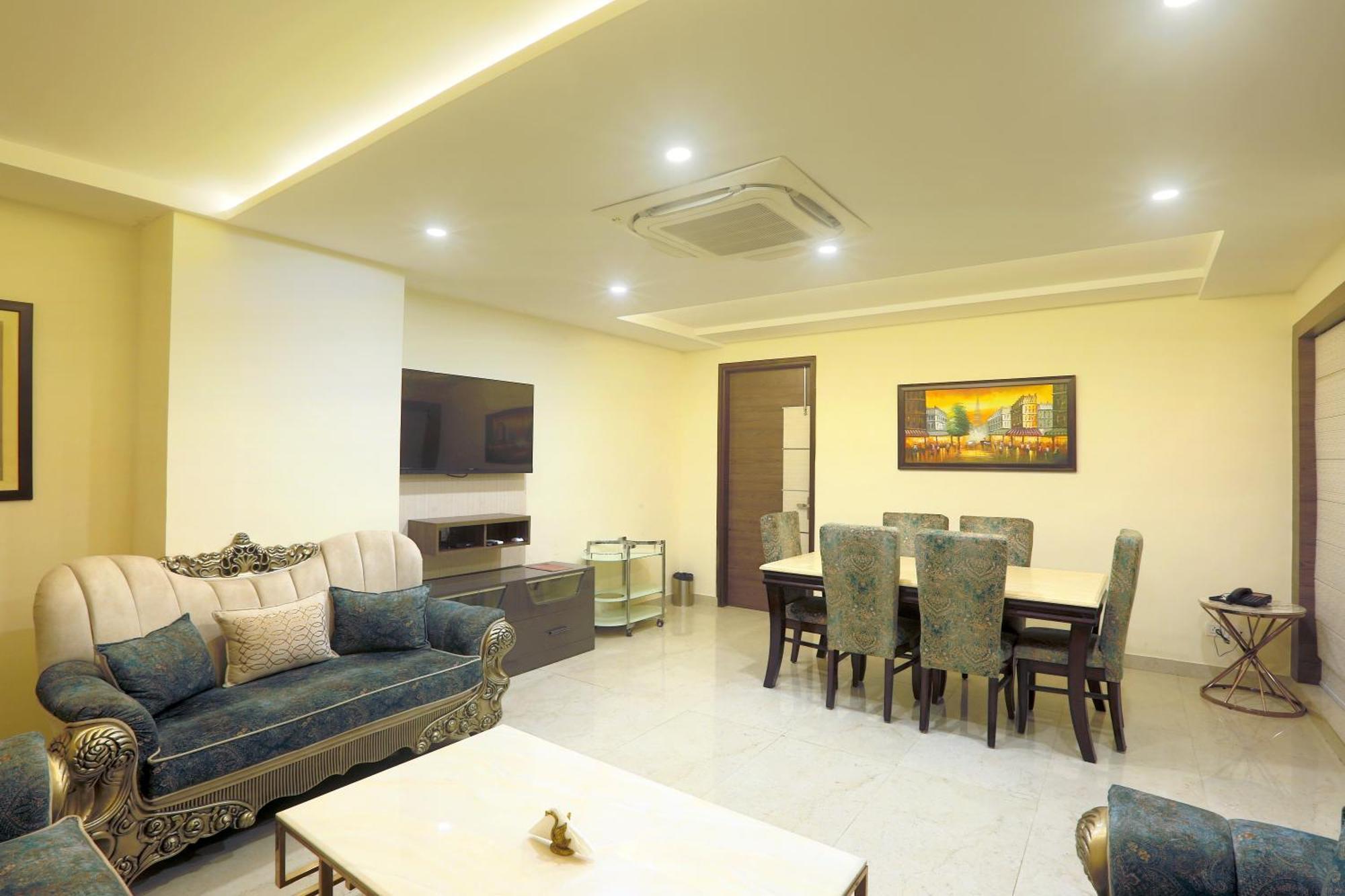 Hotel Oxmo Delhi Airport With Free Airport Transsfer New Delhi Exterior photo