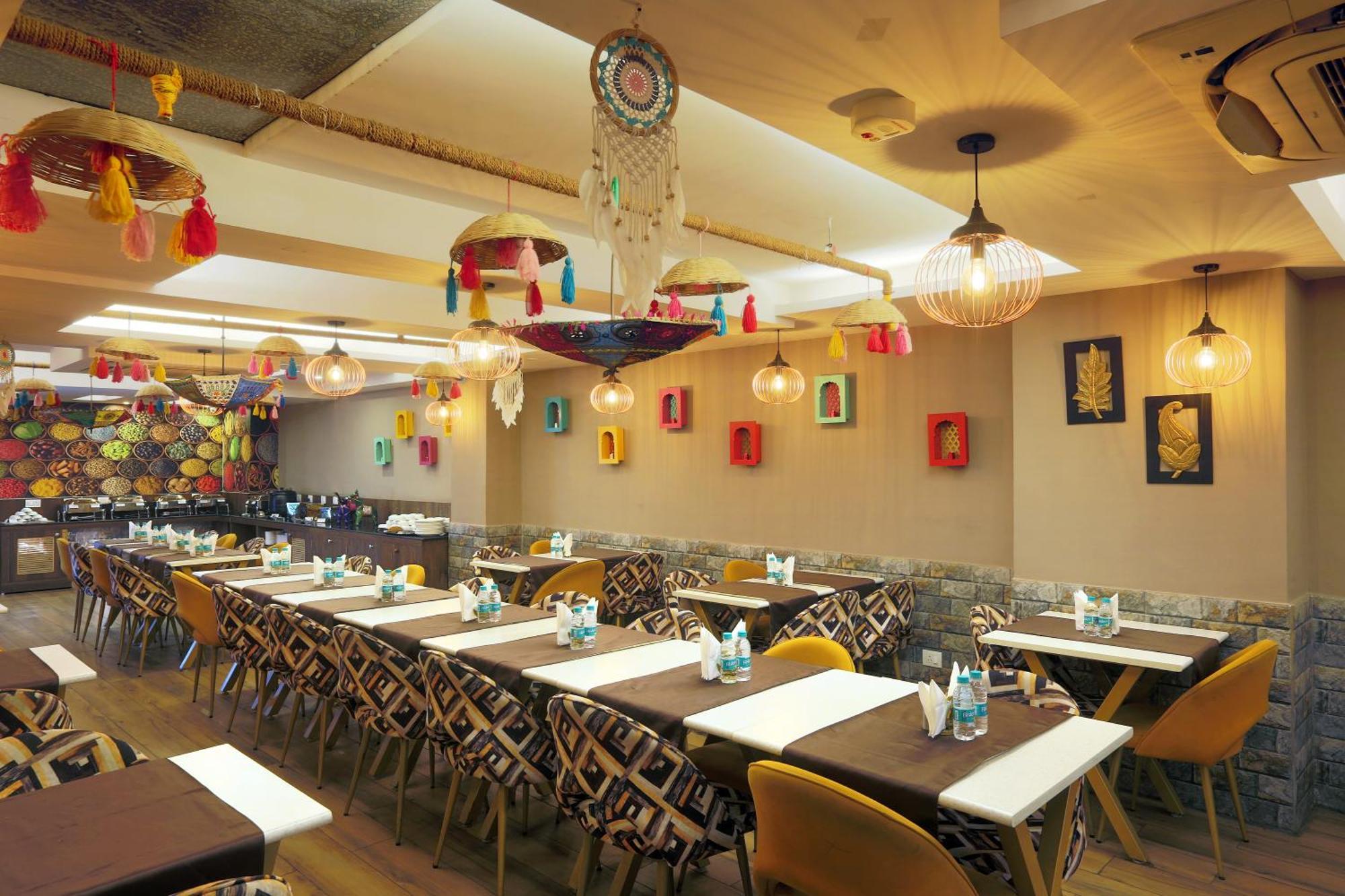 Hotel Oxmo Delhi Airport With Free Airport Transsfer New Delhi Exterior photo