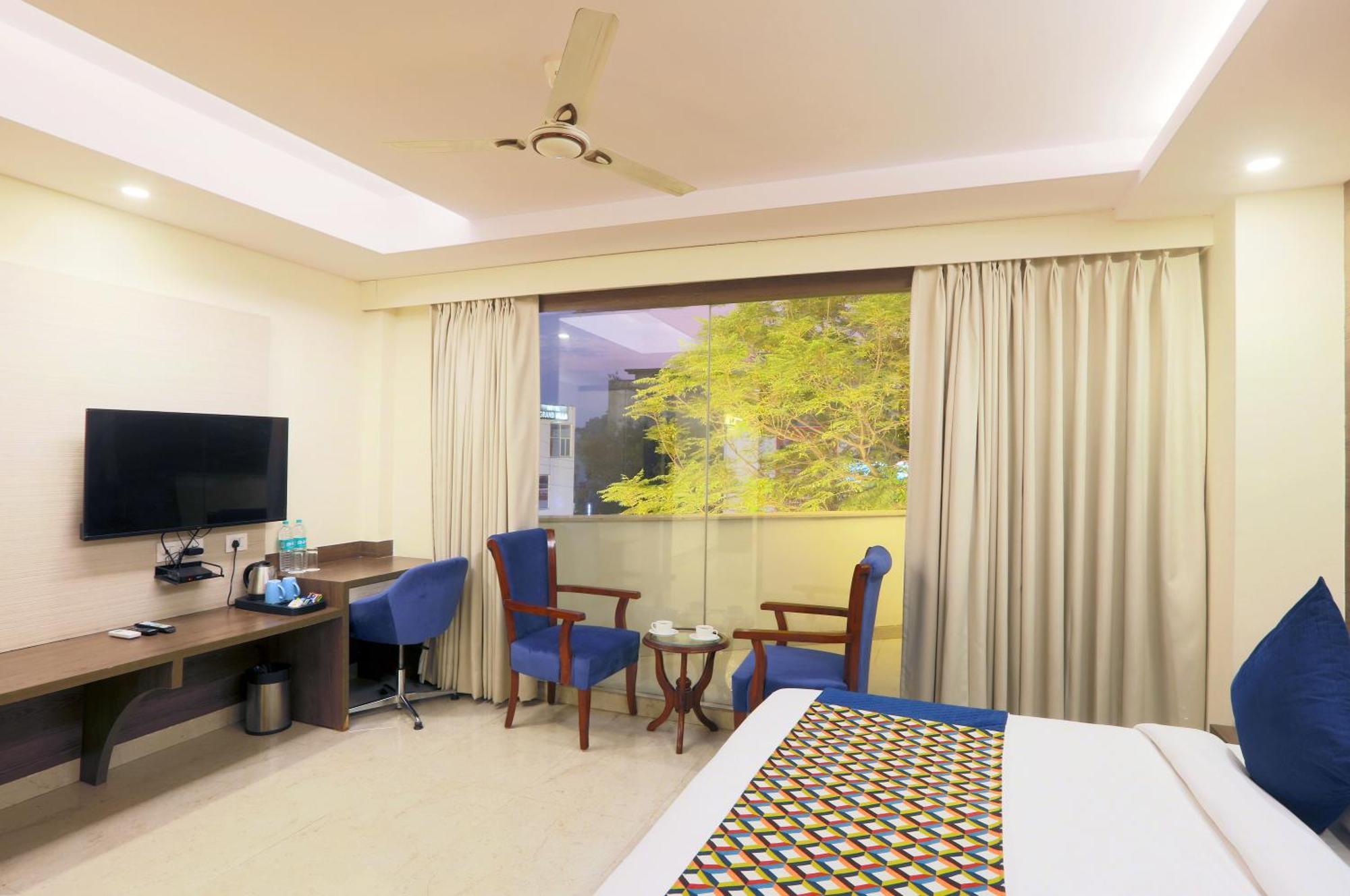 Hotel Oxmo Delhi Airport With Free Airport Transsfer New Delhi Exterior photo